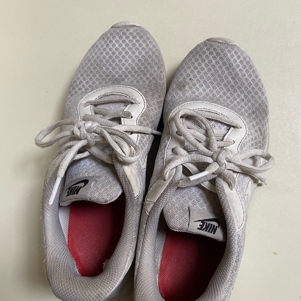 Nike gym shoes